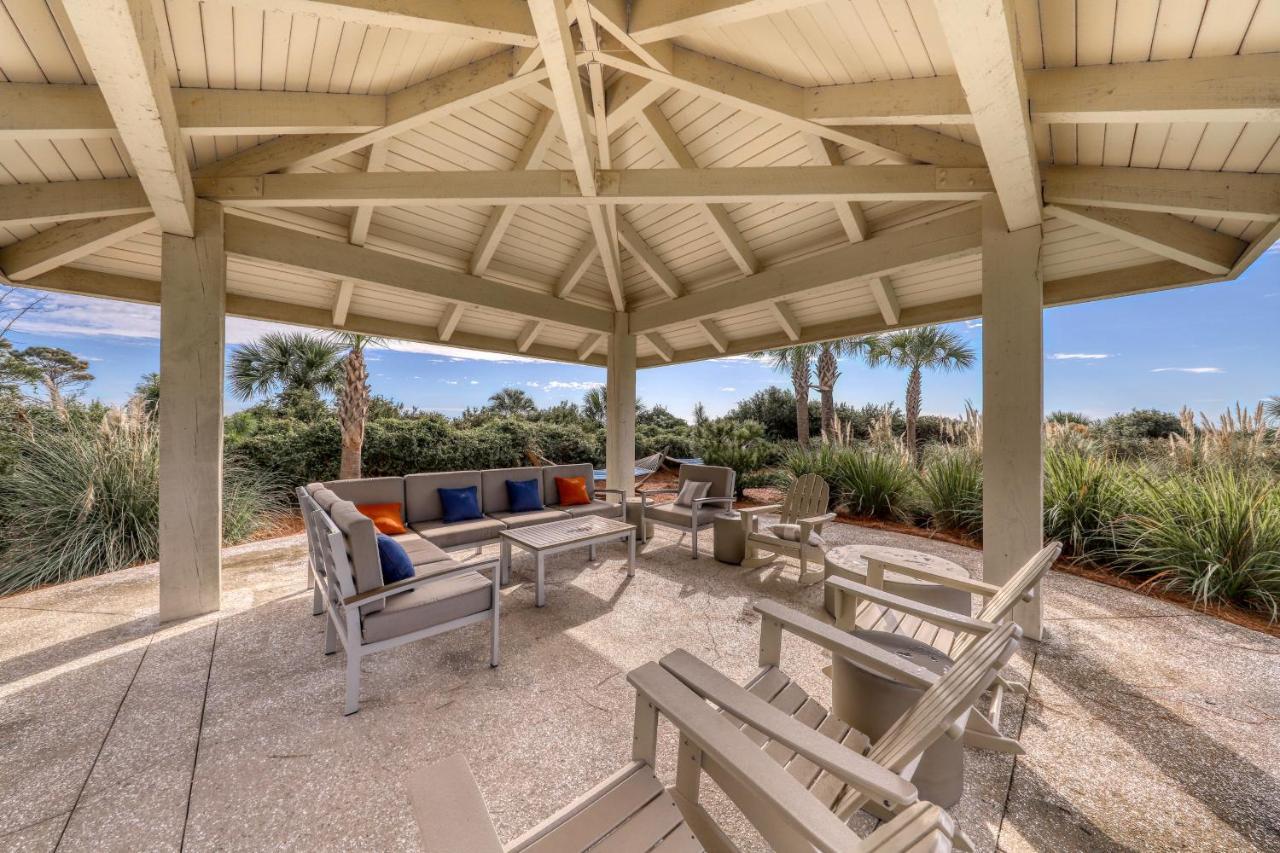 Ferienwohnung Pink Pineapple Hilton Head Island Exterior foto